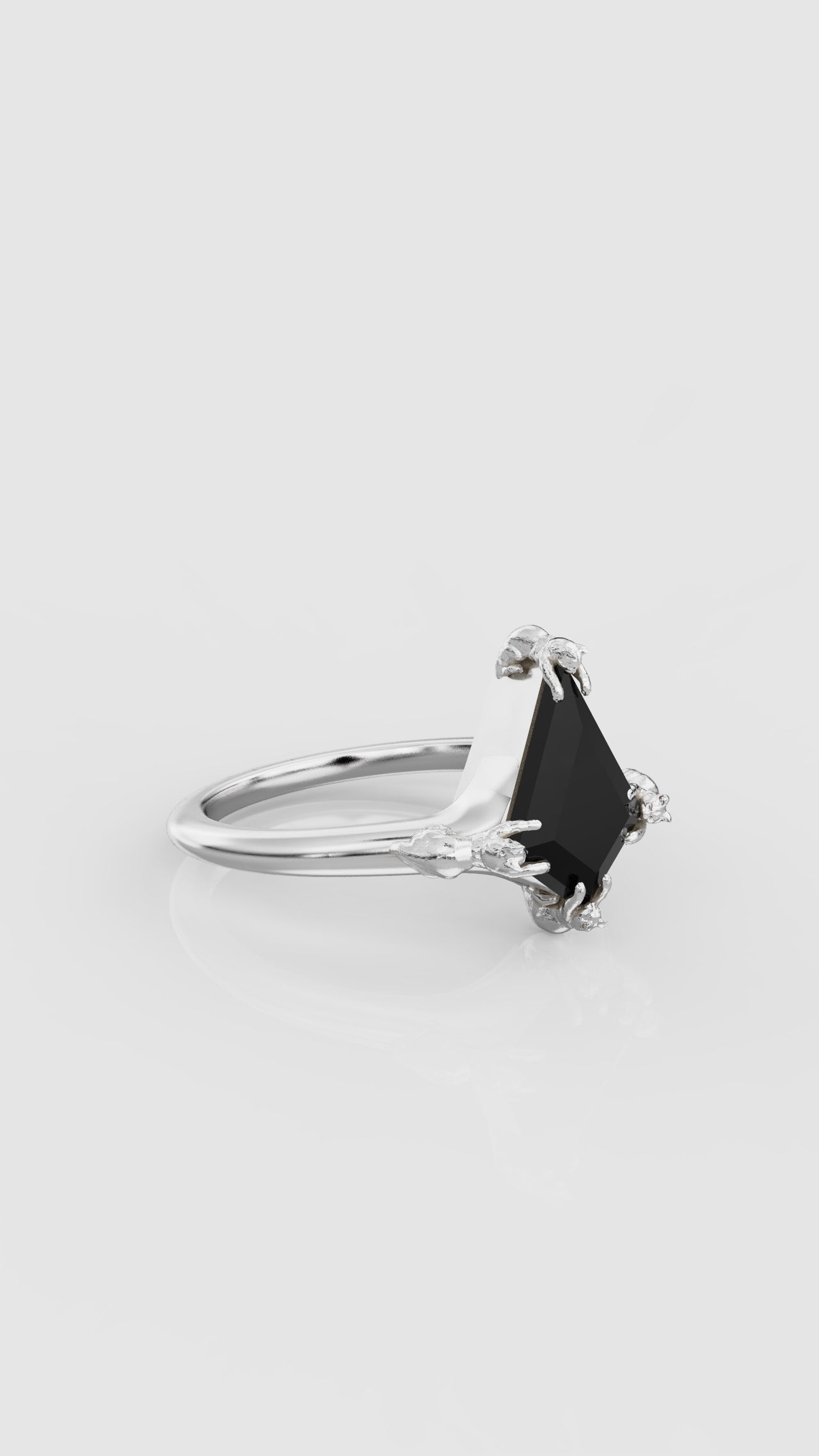 12mm Kite Shape Cat Prong Ring